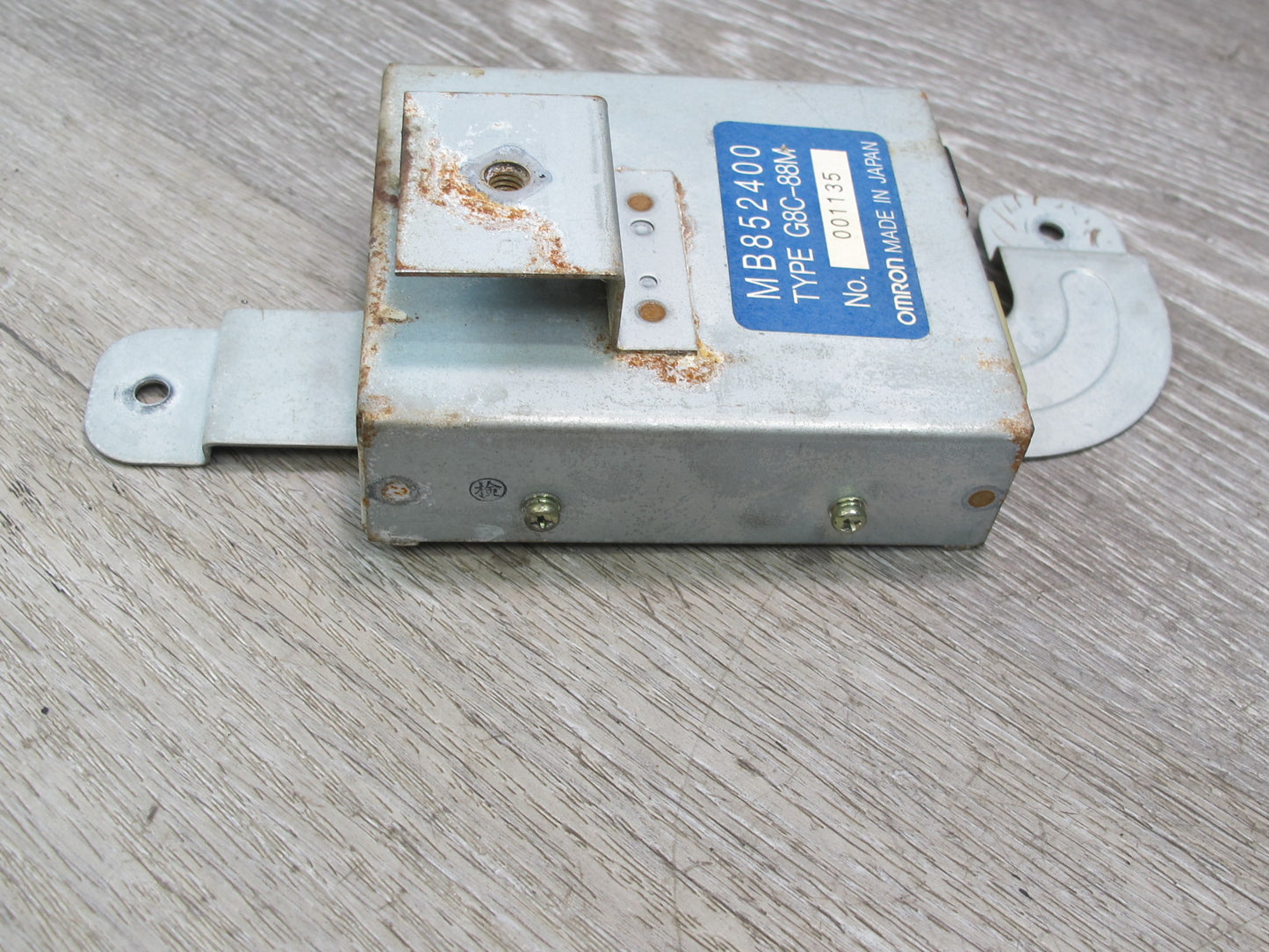 91-96 Mitsubishi 3000GT Active Aero Spoiler Control Module MB852400 OEM