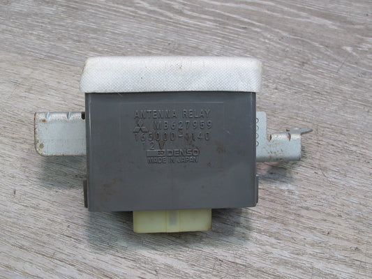 91-99 Mitsubishi 3000GT Antenna Relay Control Module MB627959 OEM