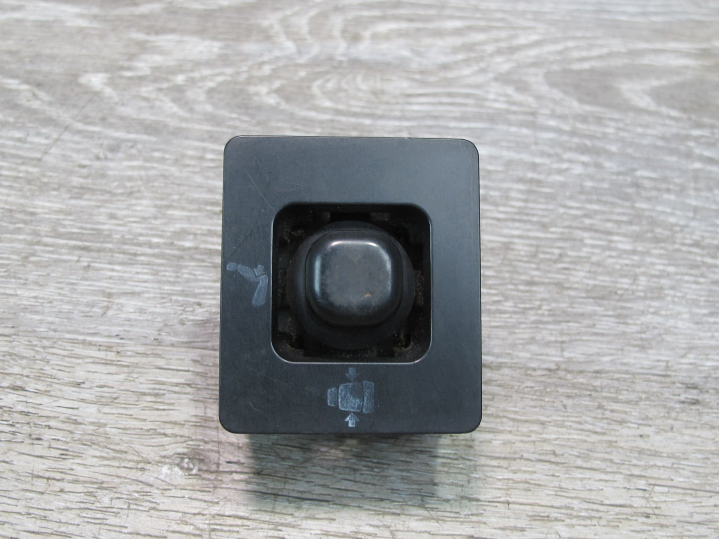 91-99 Mitsubishi 3000GT Power Seat Lumbar Control Switch Button OEM