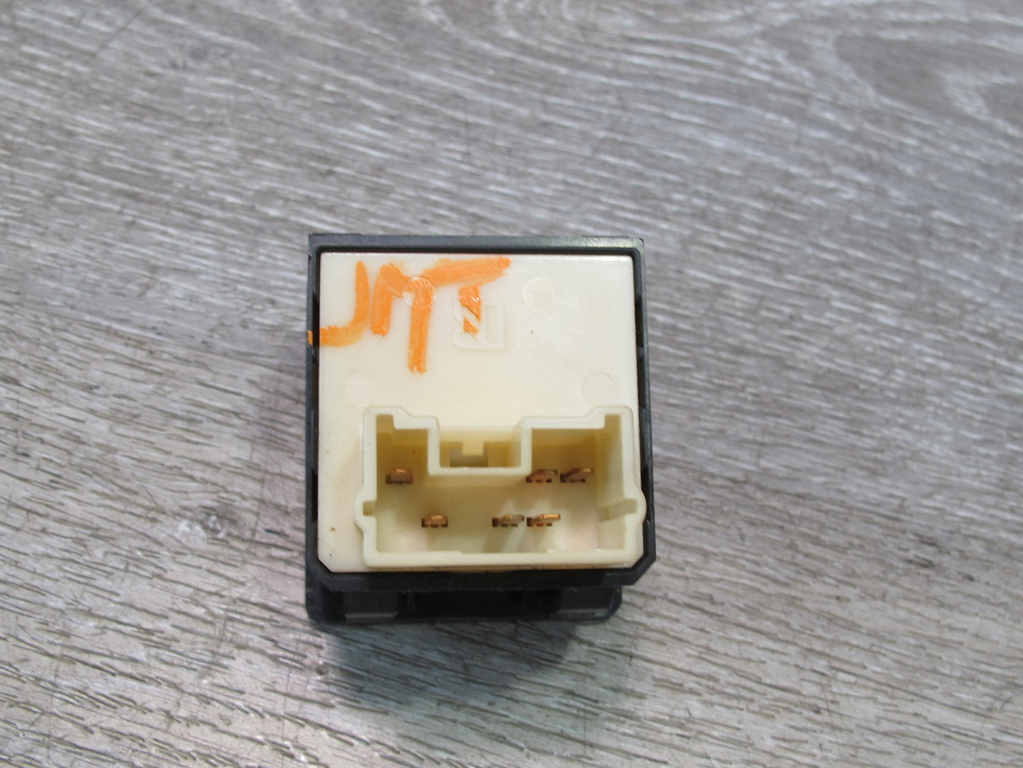 91-99 Mitsubishi 3000GT Power Seat Lumbar Control Switch Button OEM