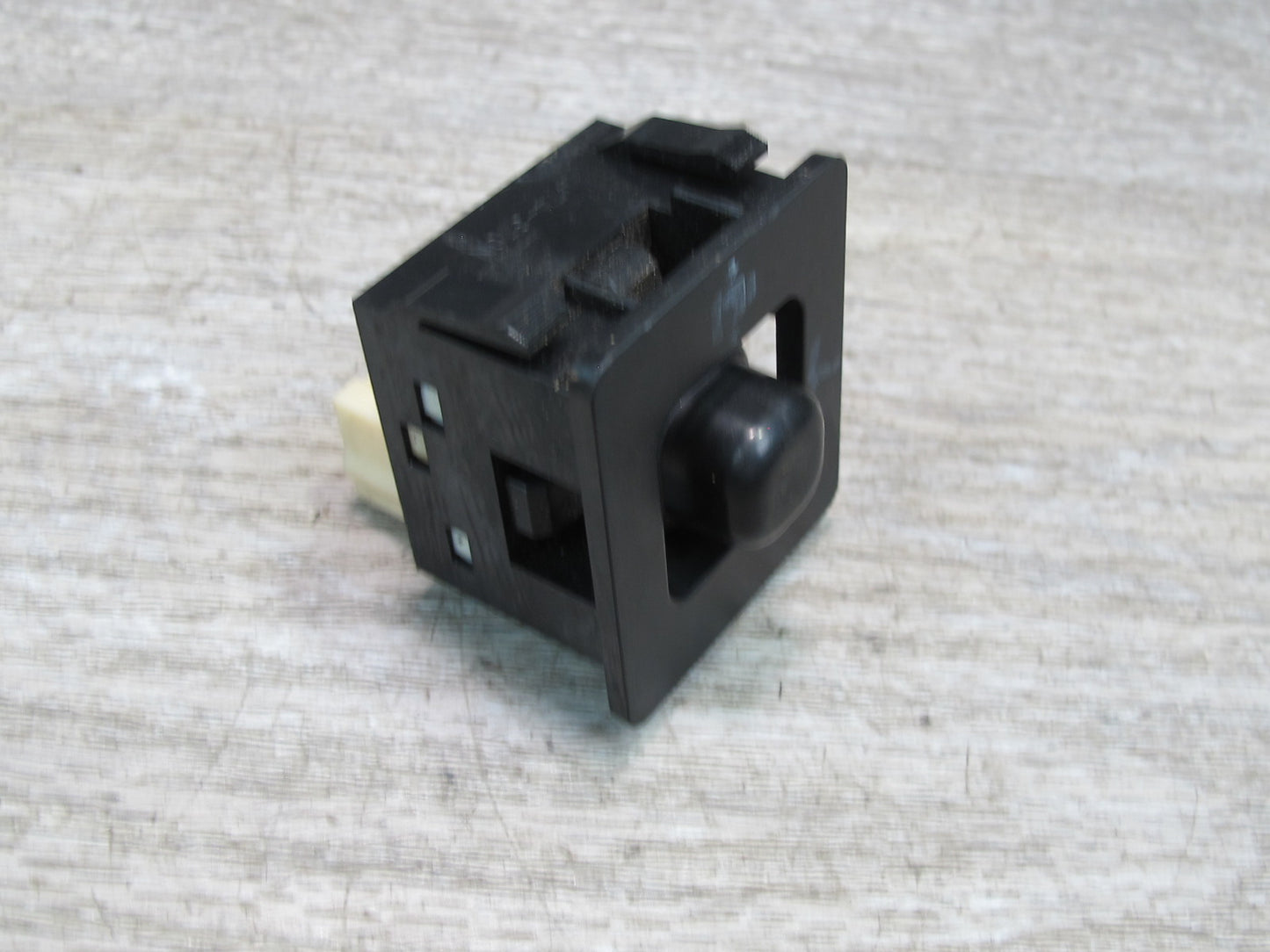 91-99 Mitsubishi 3000GT Power Seat Lumbar Control Switch Button OEM