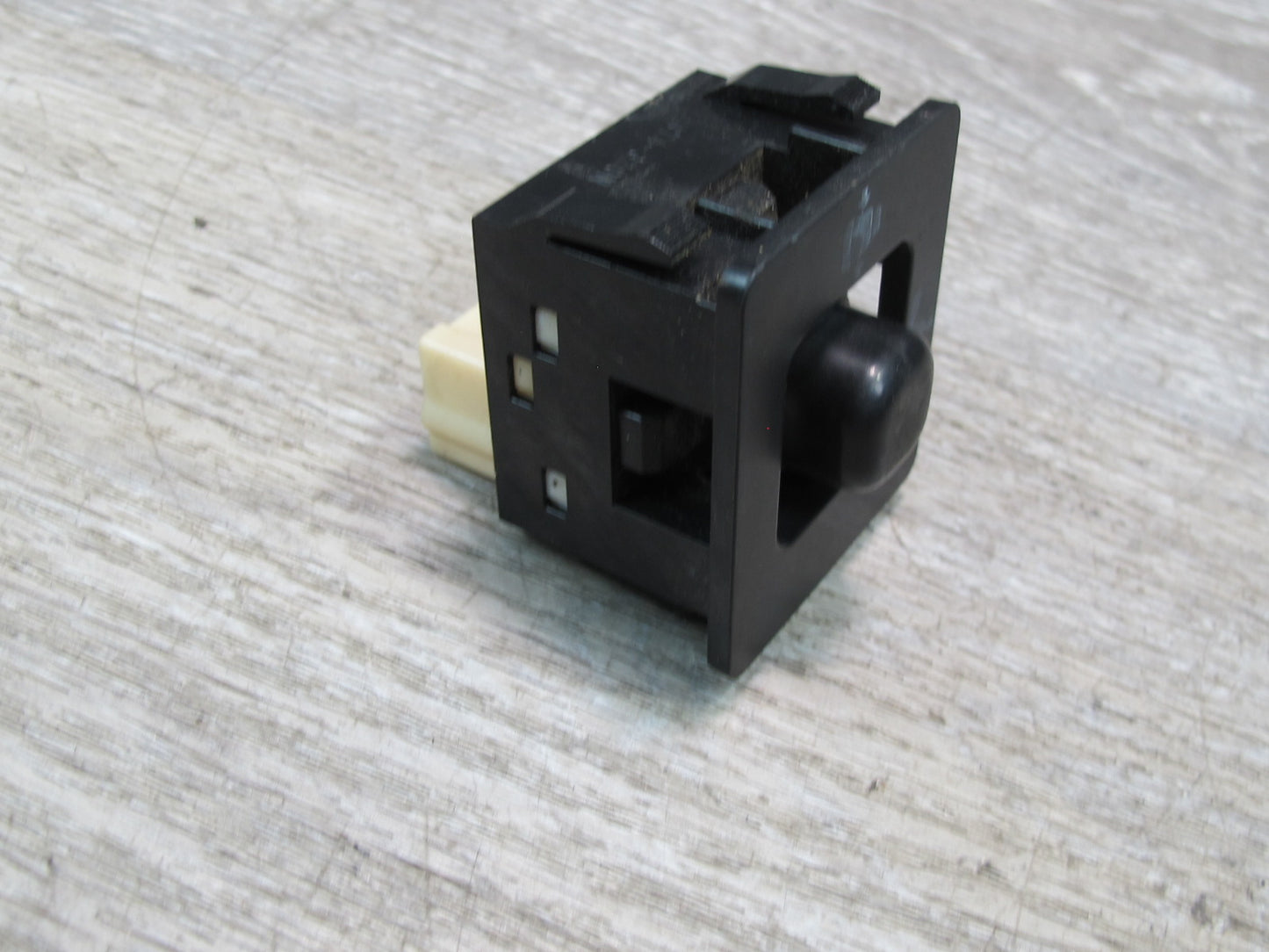 91-99 Mitsubishi 3000GT Power Seat Lumbar Control Switch Button OEM
