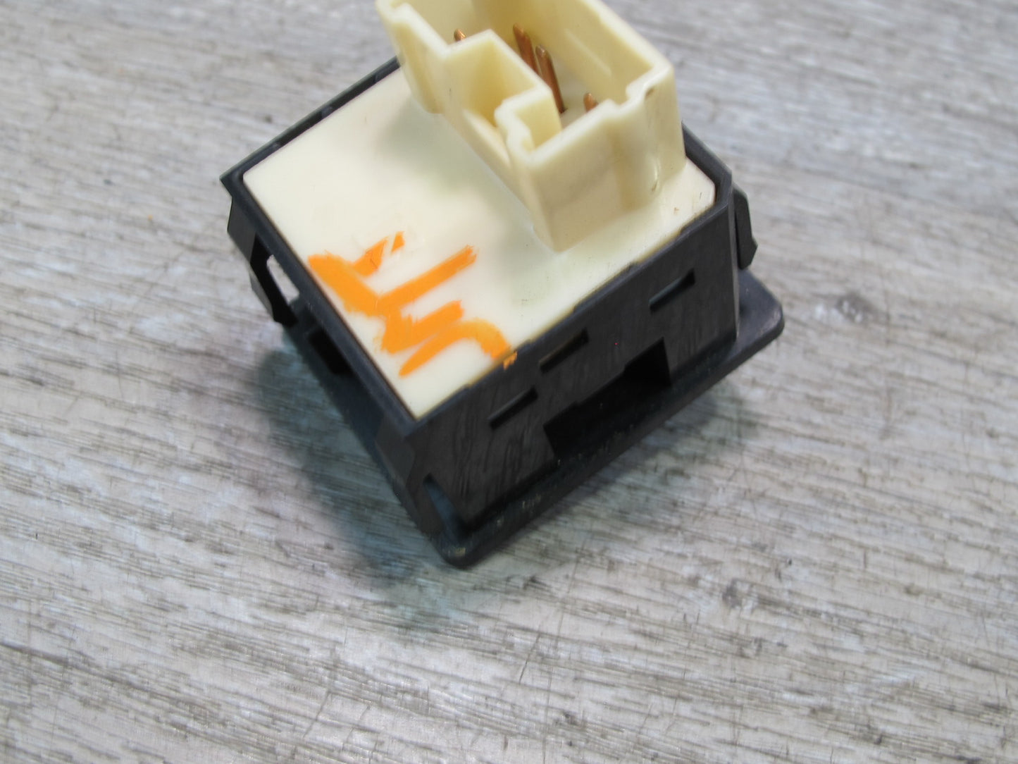 91-99 Mitsubishi 3000GT Power Seat Lumbar Control Switch Button OEM