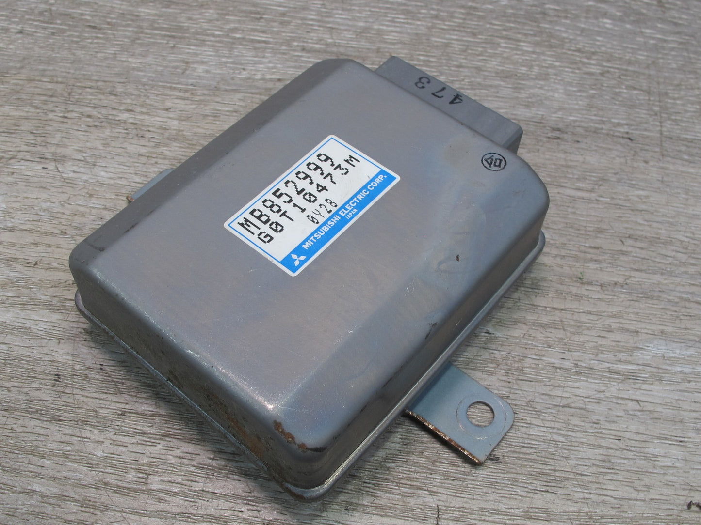 91-92 Mitsubishi 3000GT Cruise Control Module  MB852999 OEM