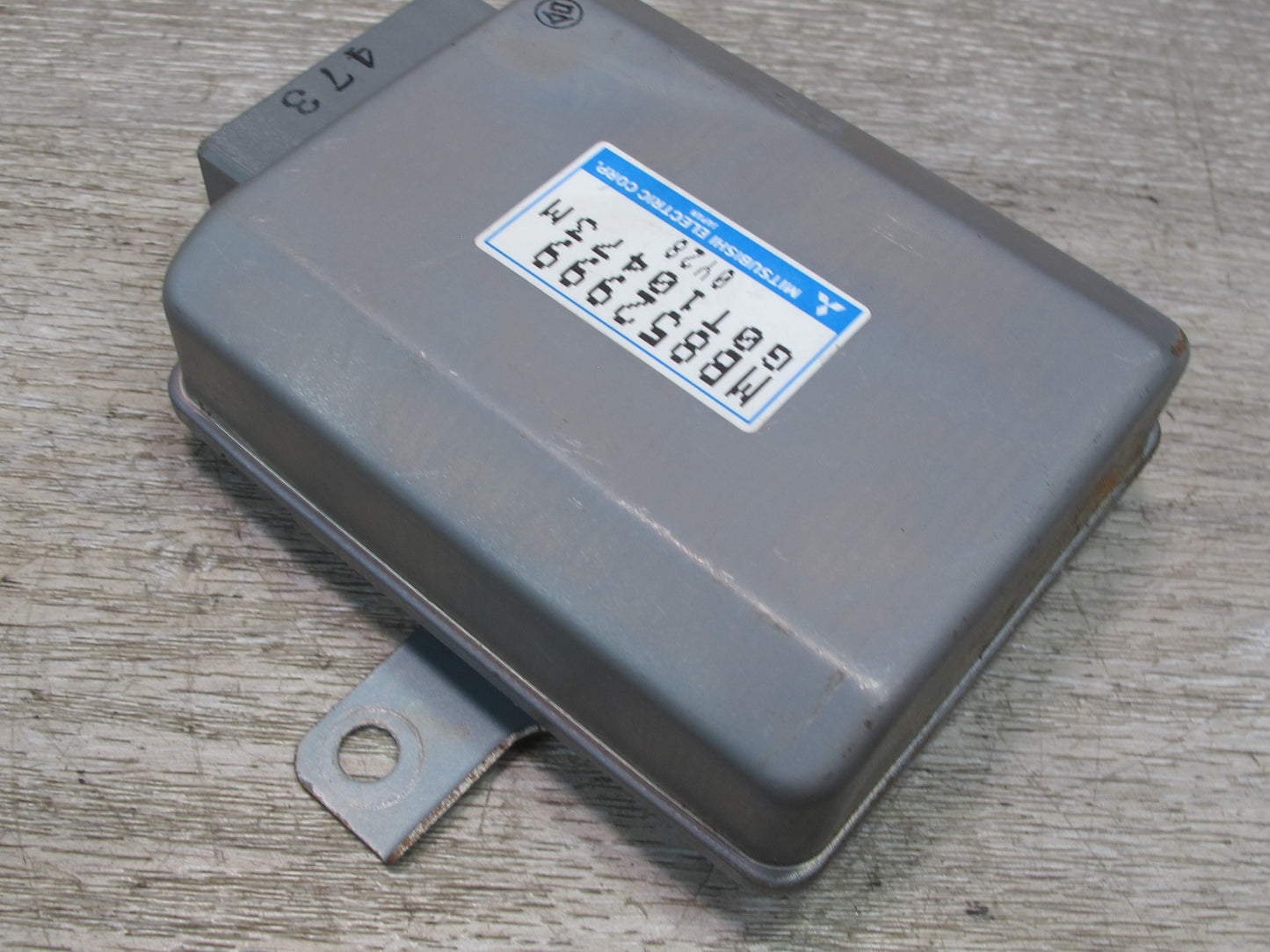 91-92 Mitsubishi 3000GT Cruise Control Module  MB852999 OEM