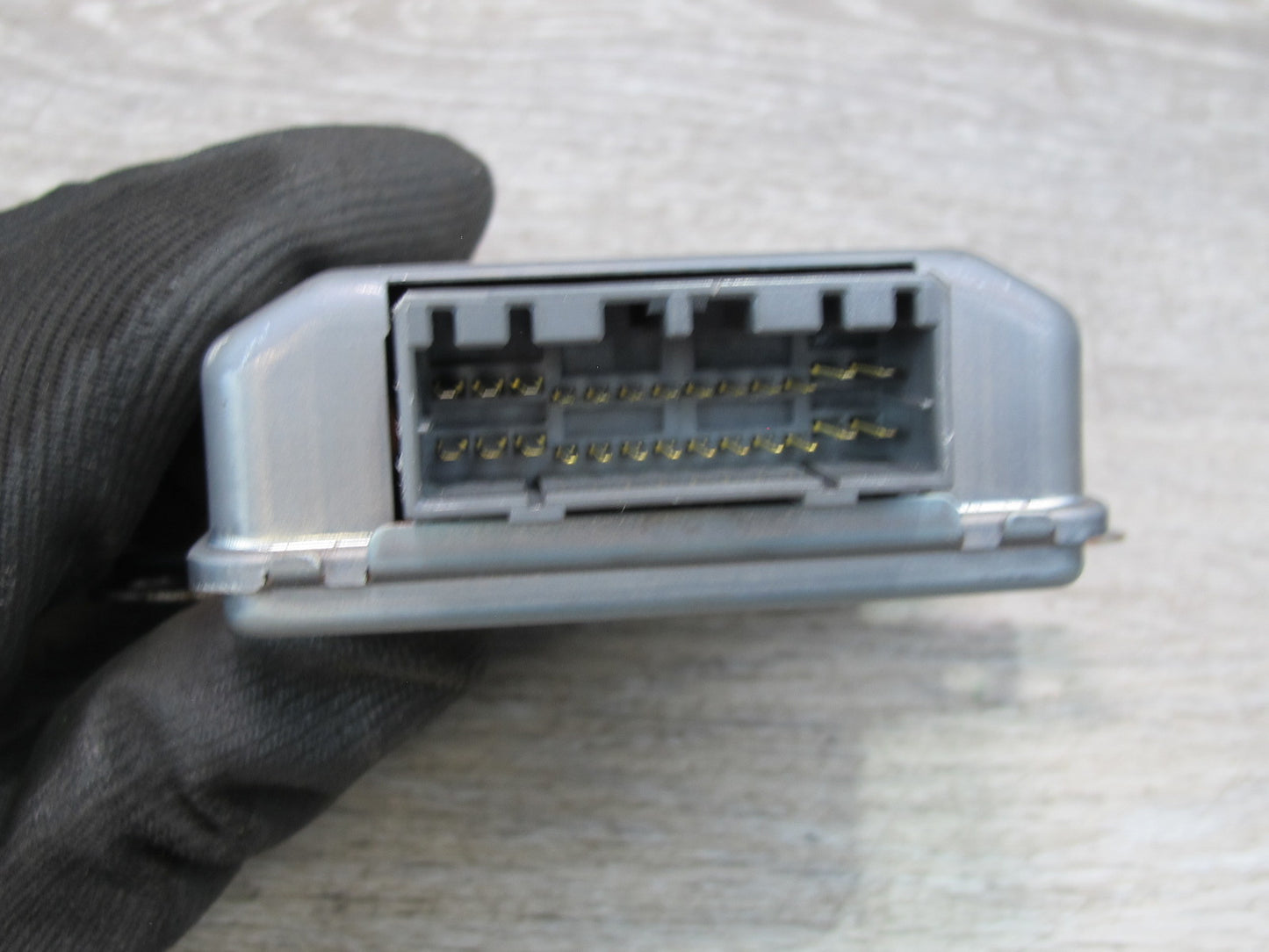 91-92 Mitsubishi 3000GT Cruise Control Module  MB852999 OEM