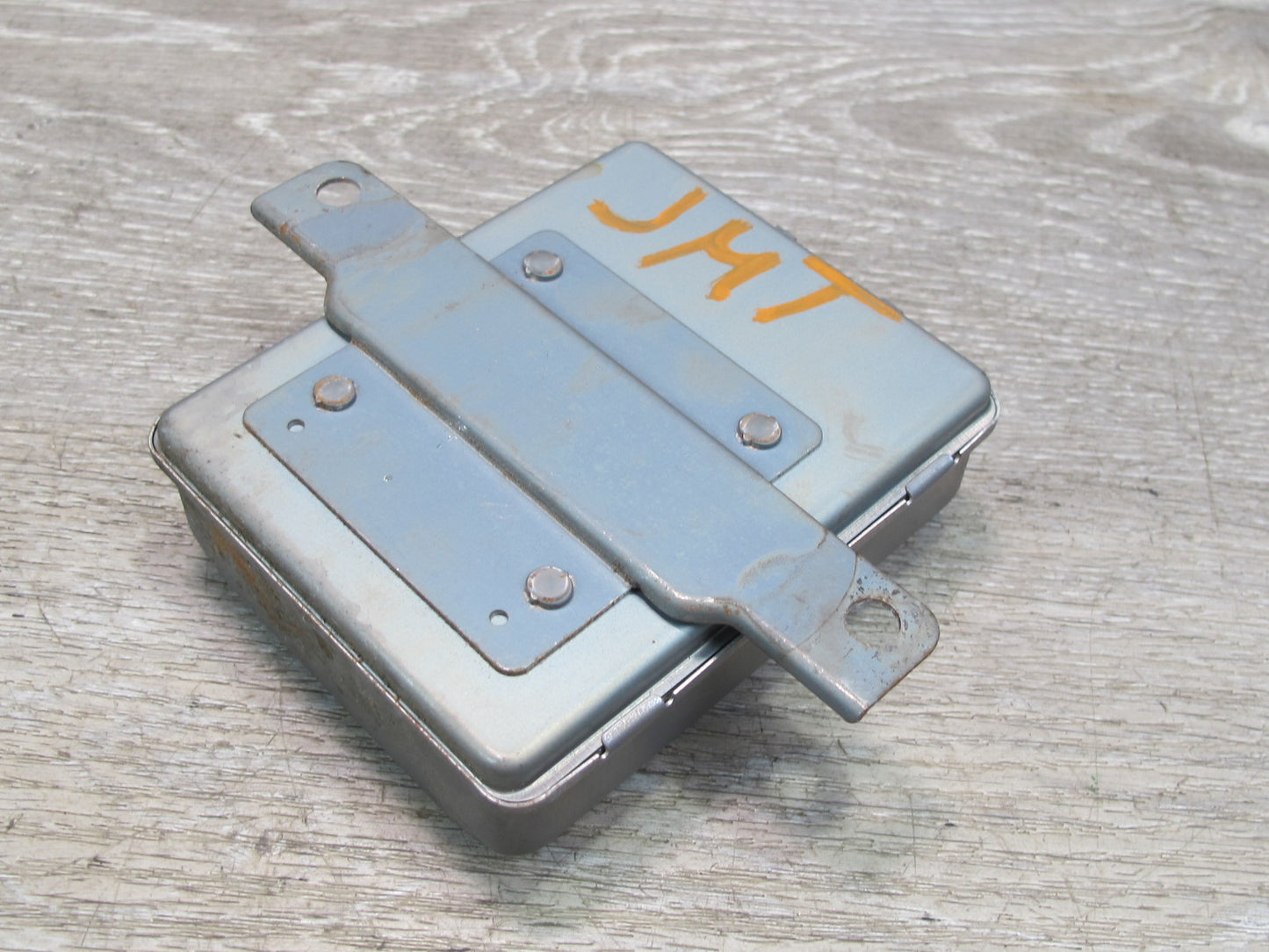 91-92 Mitsubishi 3000GT Cruise Control Module  MB852999 OEM