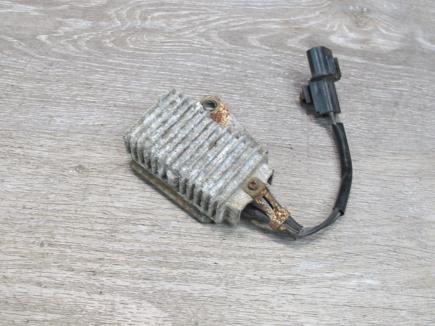 91-99 Mitsubishi 3000GT Turbo Fuel Pump Resistor Module OEM