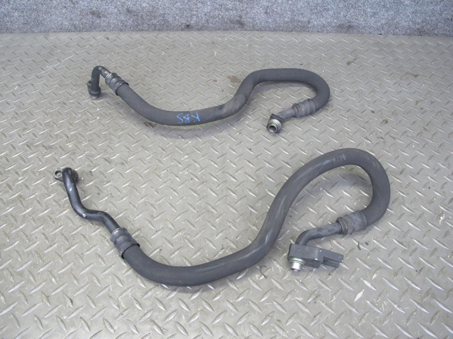 2006-2010 BMW E63 E64 M6 Engine Oil Cooler Hose Pipe Line Set of 2