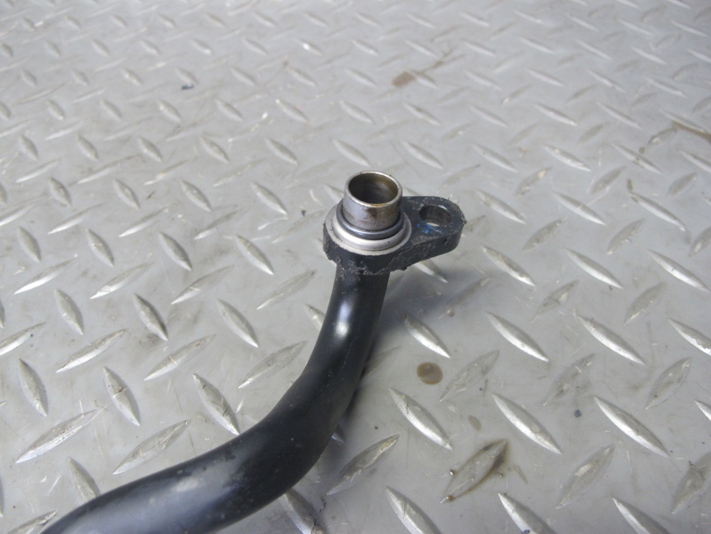 2006-2010 BMW E63 E64 M6 Engine Oil Cooler Hose Pipe Line Set of 2