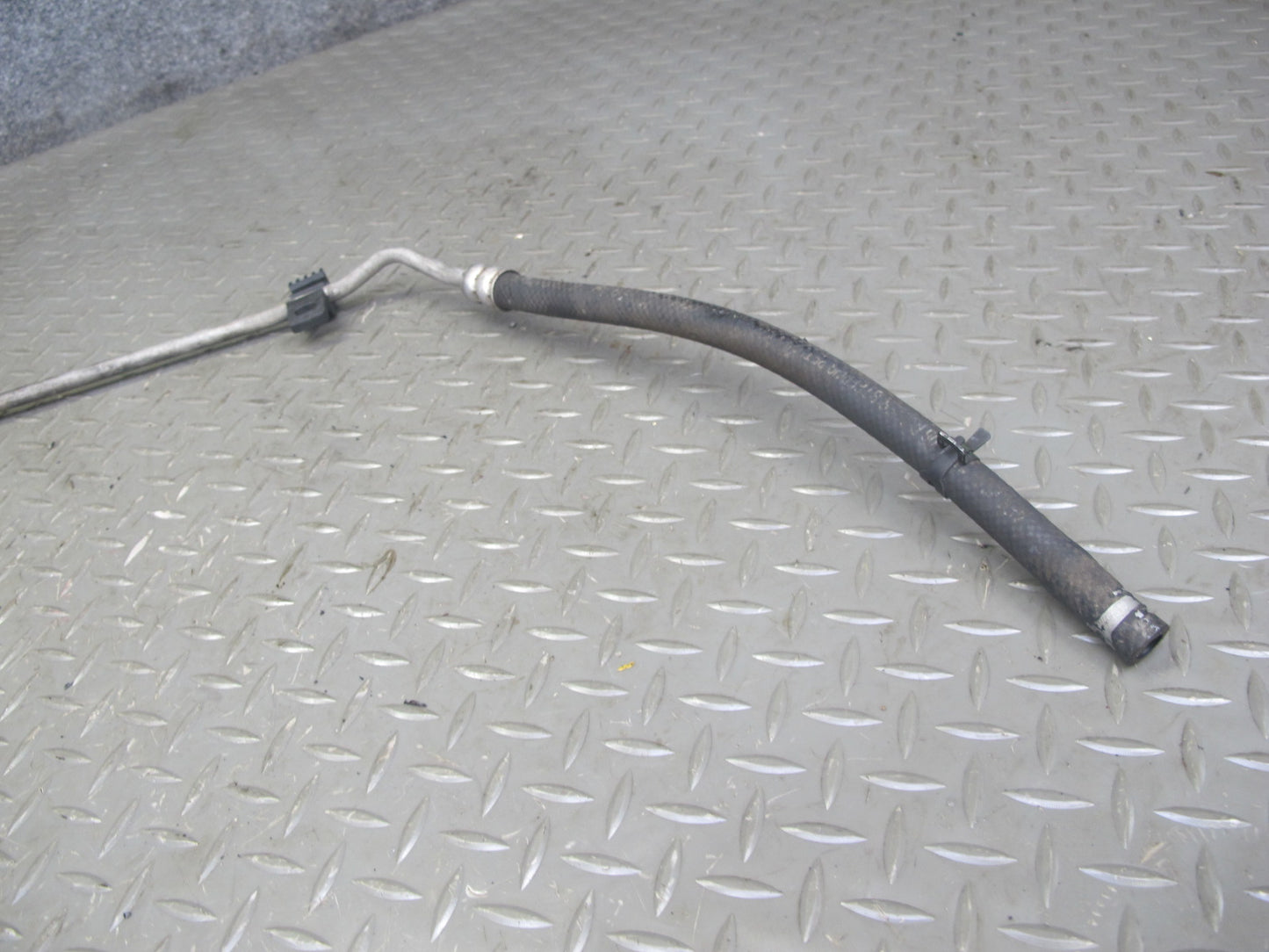 2006-2009 Cadillac XLR 4.6L V8 Engine Power Steering Line Hose Pipe Set