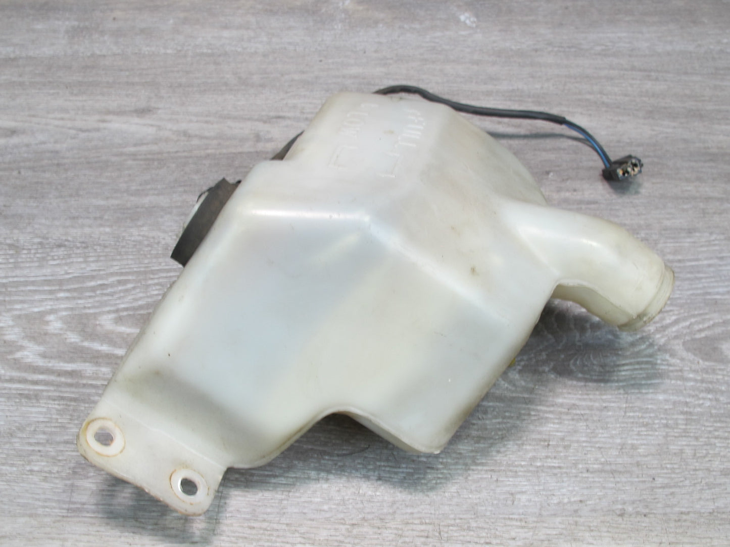 91-97 Mitsubishi 3000GT Engine Coolant Overflow Expansion Reservoir Tank OEM