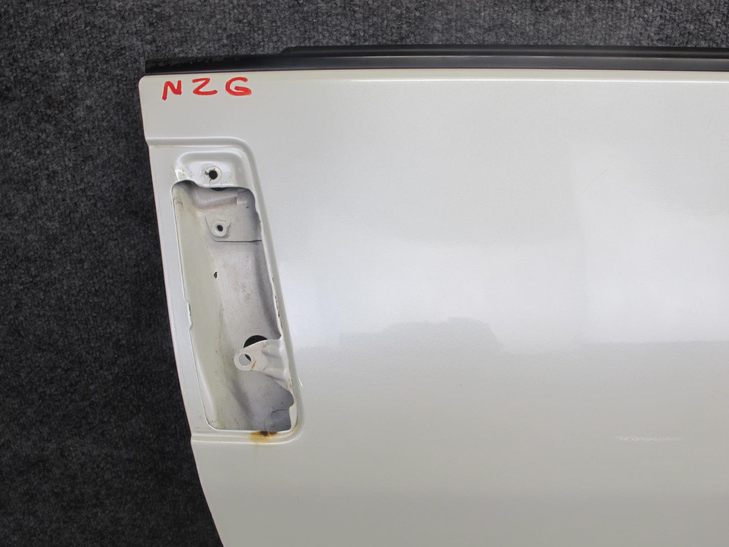 04-09 Nissan 350Z Z33 Convertible Right Passenger Door Shell Panel White OEM