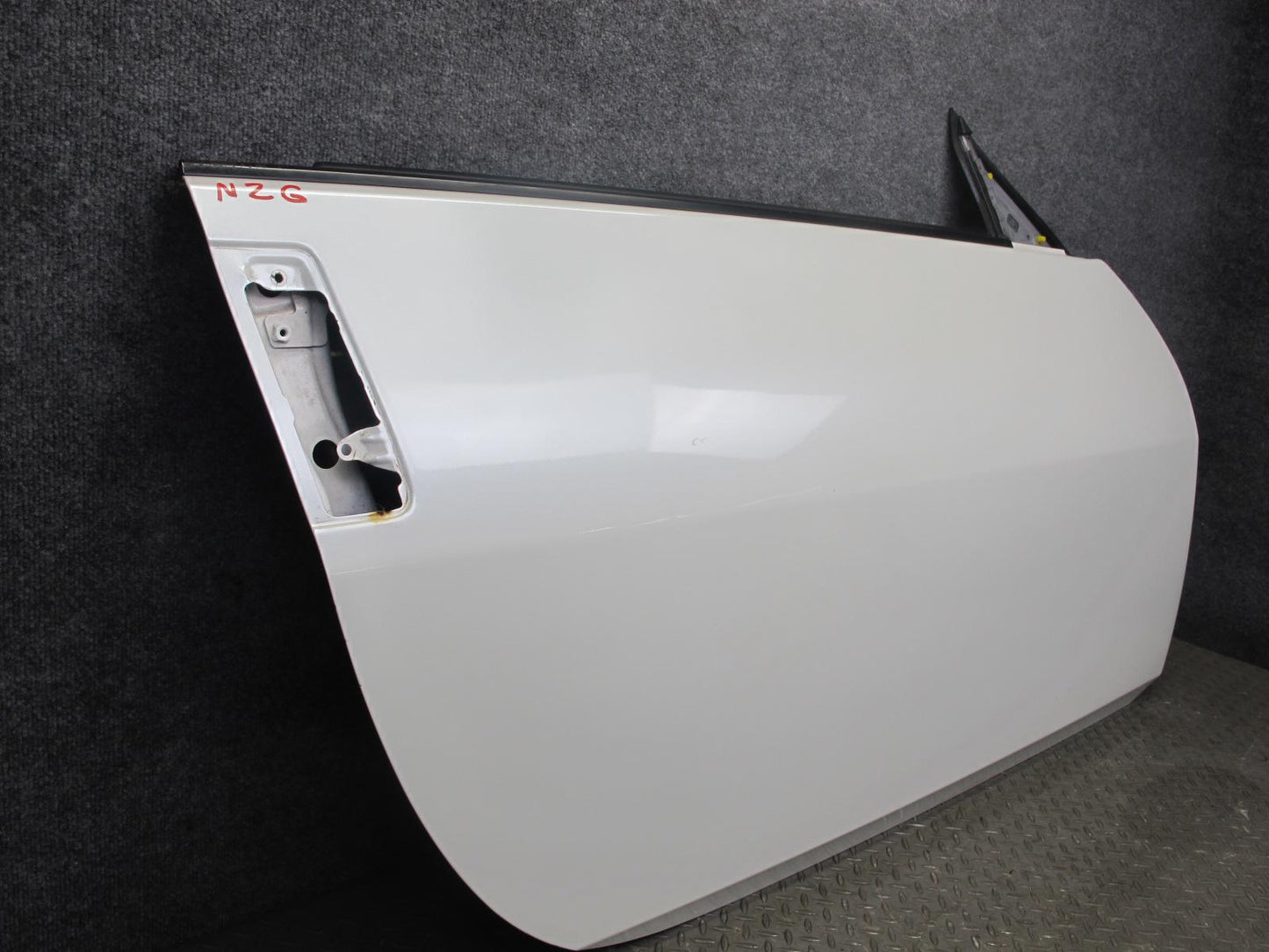 04-09 Nissan 350Z Z33 Convertible Right Passenger Door Shell Panel White OEM