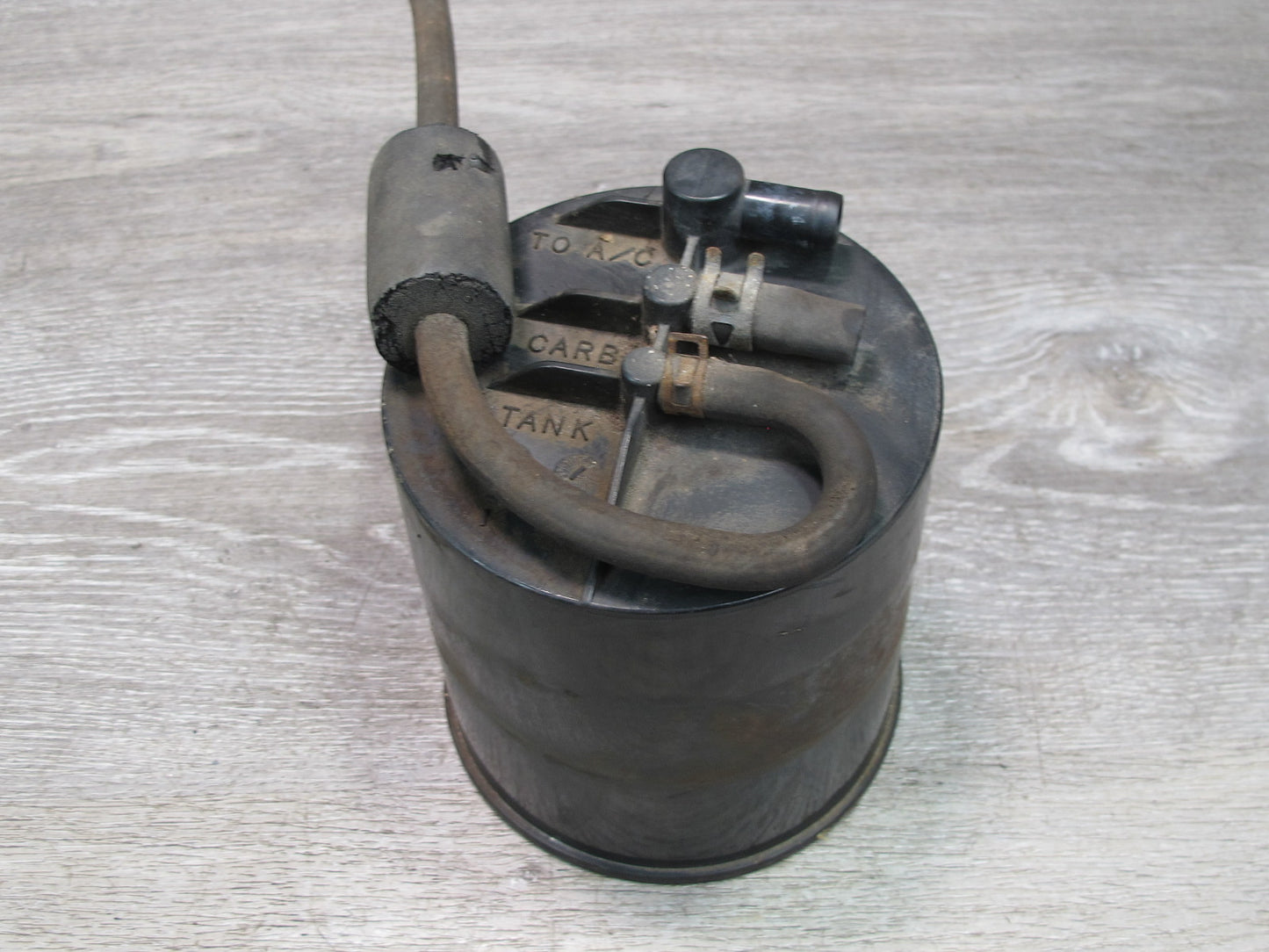 91-93 Mitsubishi 3000GT Fuel Evap Vapor Charcoal Emission Canister OEM