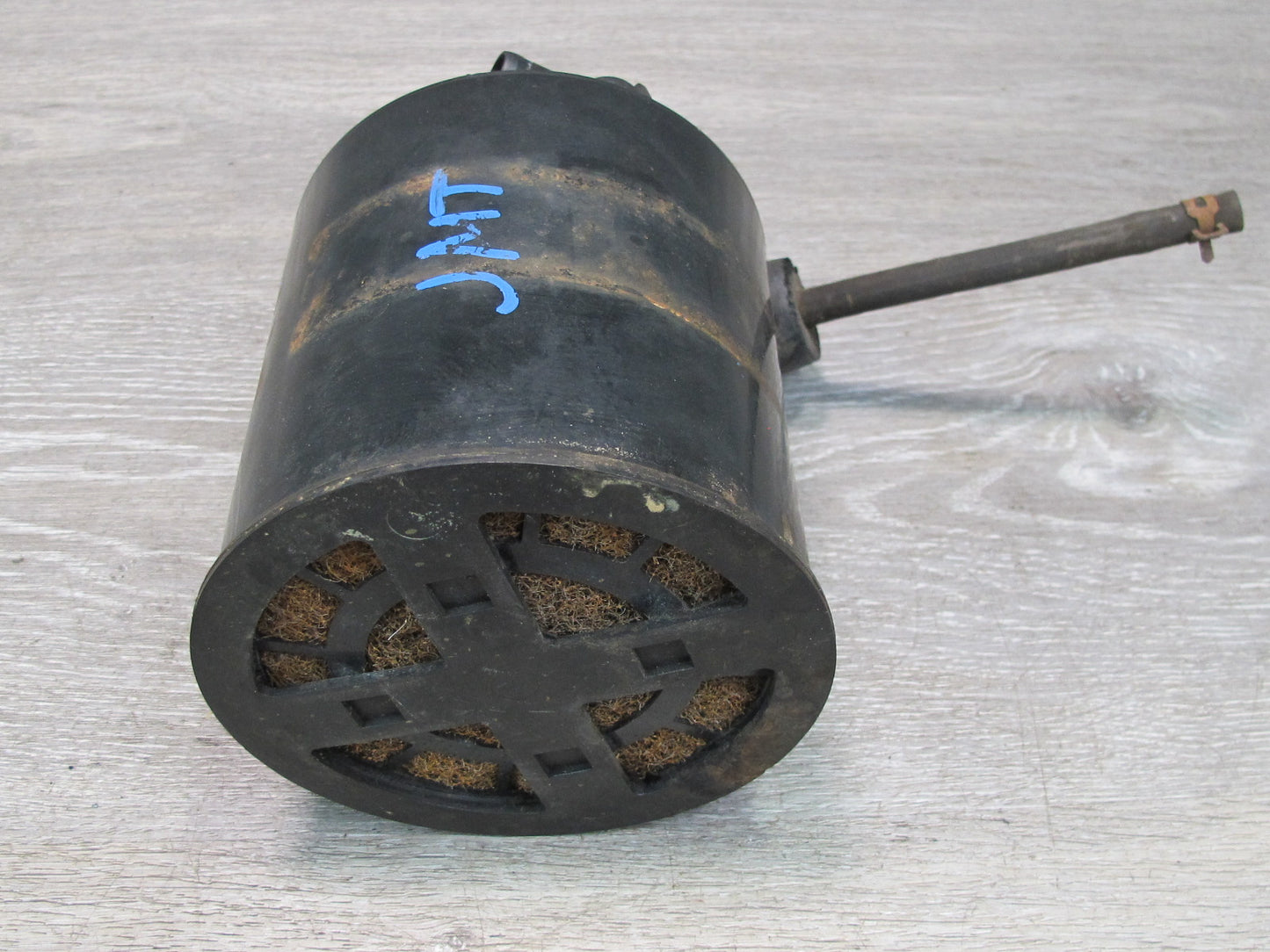 91-93 Mitsubishi 3000GT Fuel Evap Vapor Charcoal Emission Canister OEM