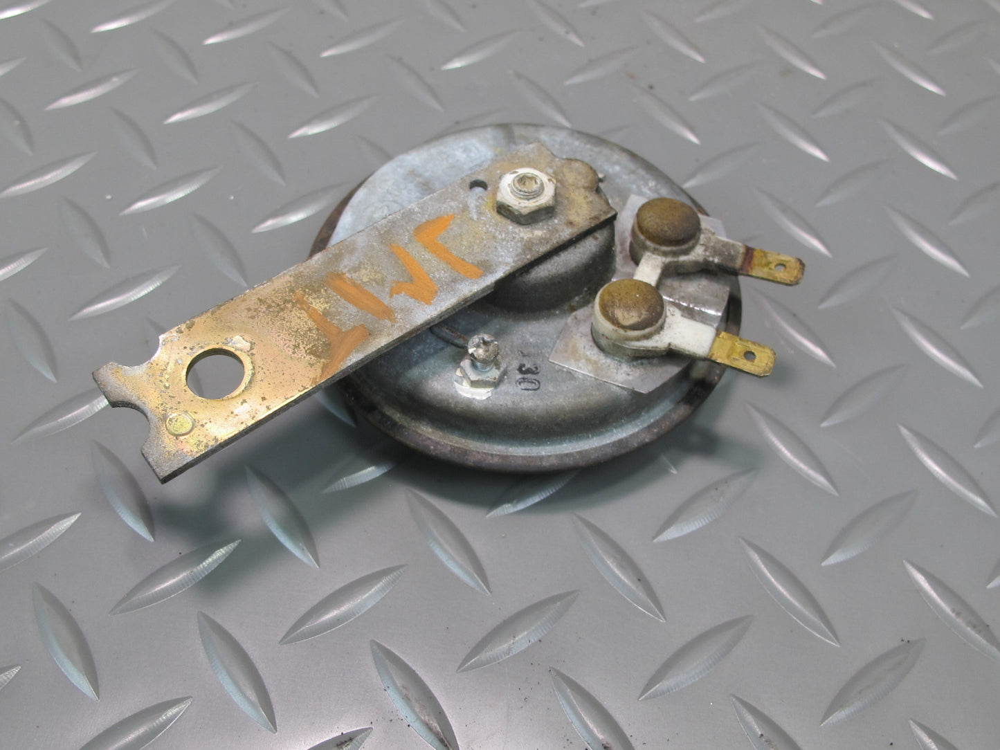 91-99 Mitsubishi 3000GT Anti Theft Alarm  Horn Siren OEM