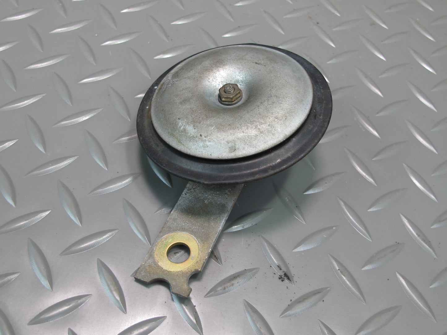 91-99 Mitsubishi 3000GT Anti Theft Alarm  Horn Siren OEM
