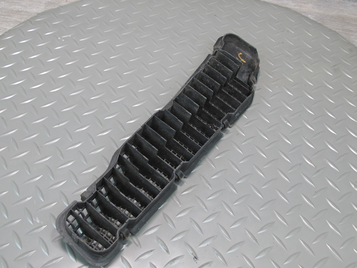 91-99 Mitsubishi 3000GT Windshield Wiper Cowl Vent Trim Panel Grille Set OEM