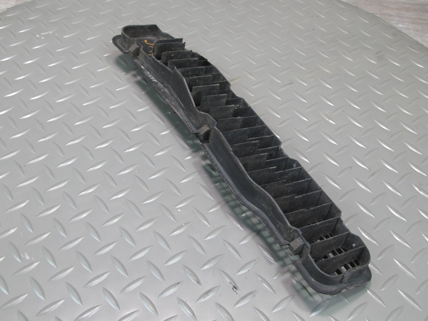 91-99 Mitsubishi 3000GT Windshield Wiper Cowl Vent Trim Panel Grille Set OEM
