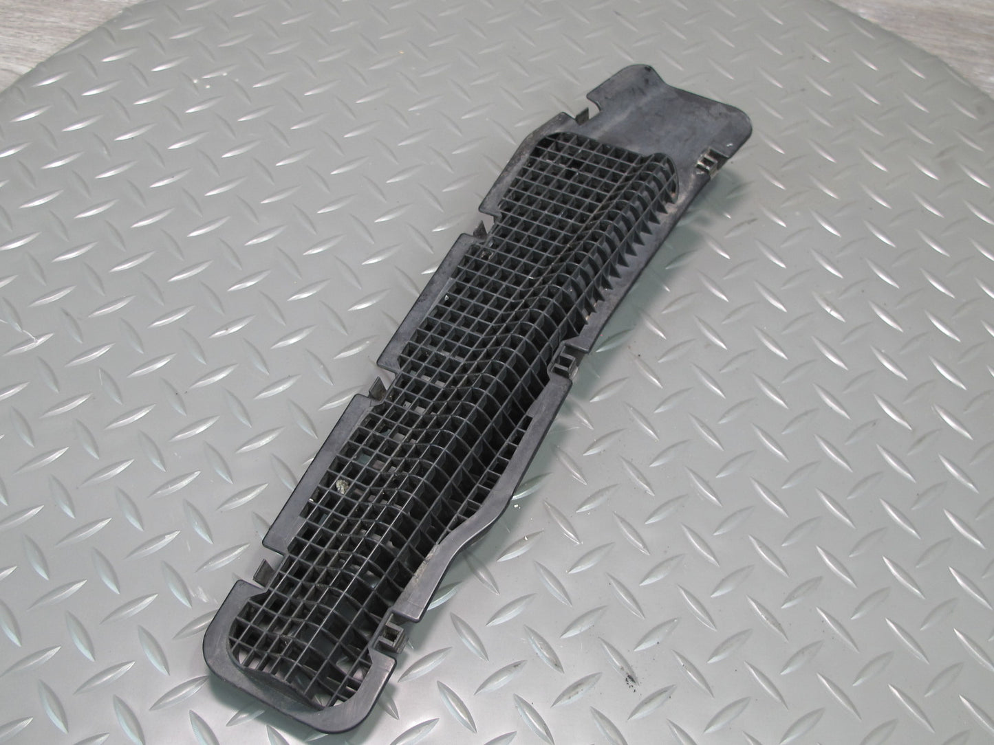 91-99 Mitsubishi 3000GT Windshield Wiper Cowl Vent Trim Panel Grille Set OEM