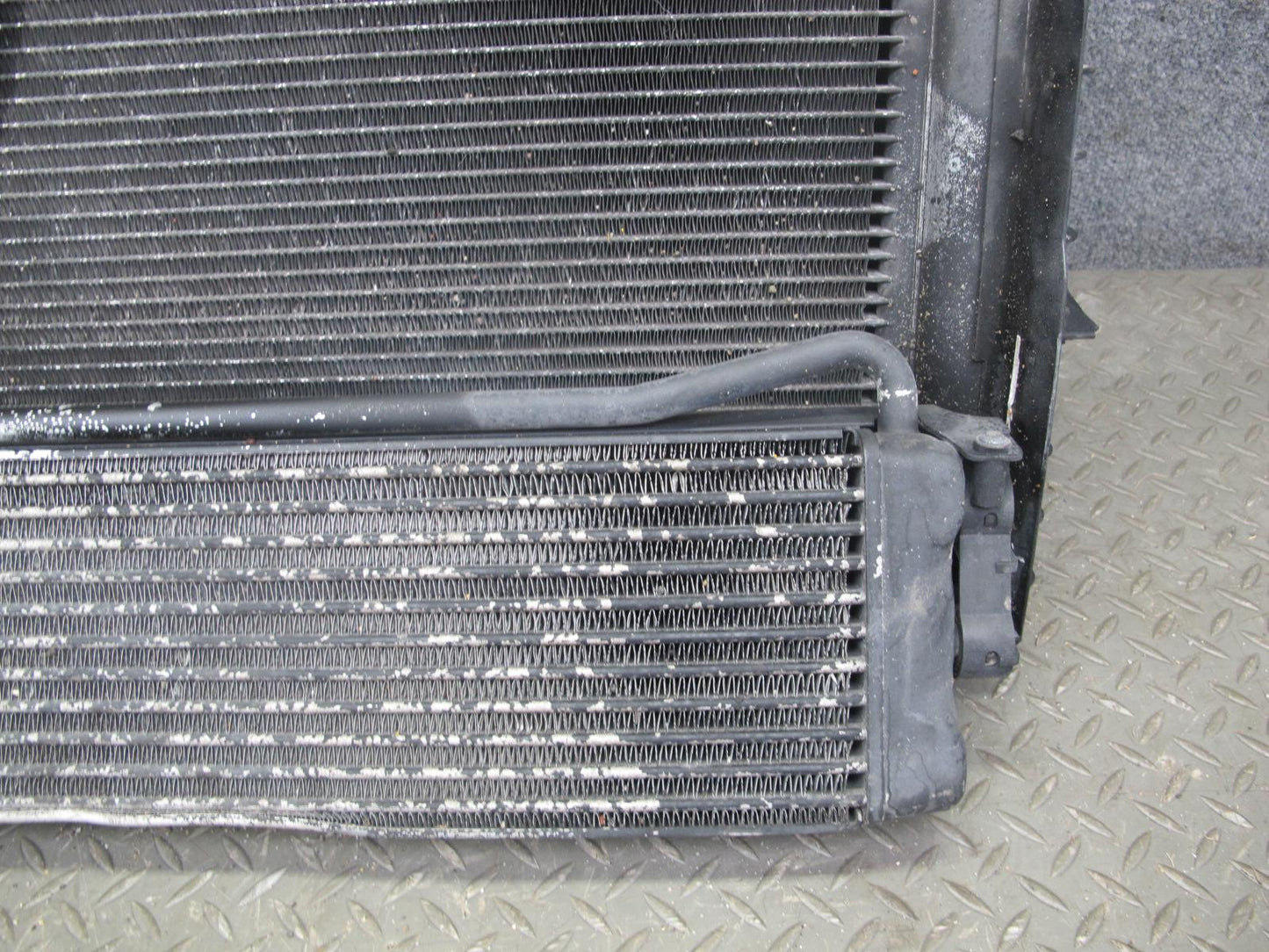 2006-2010 BMW E63 E64 M6 Engine Radiator A/C Condenser Oil Cooler Fan Set OEM