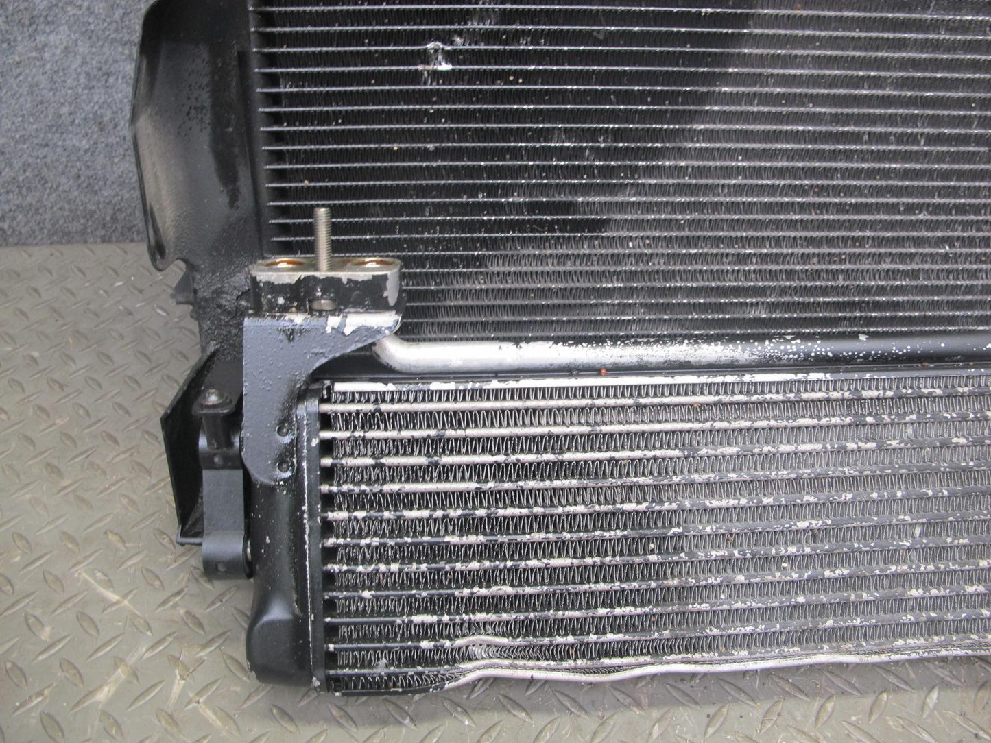 2006-2010 BMW E63 E64 M6 Engine Radiator A/C Condenser Oil Cooler Fan Set OEM