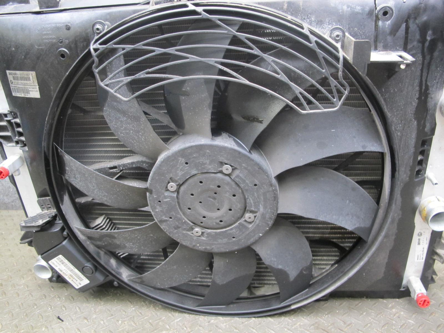 2006-2010 BMW E63 E64 M6 Engine Radiator A/C Condenser Oil Cooler Fan Set OEM