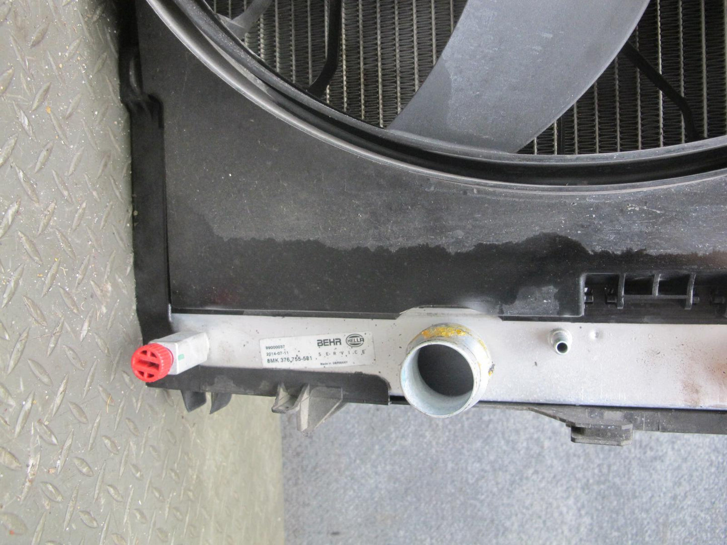 2006-2010 BMW E63 E64 M6 Engine Radiator A/C Condenser Oil Cooler Fan Set OEM