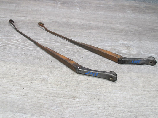 91-99 Mitsubishi 3000GT Set of 2 Front Left & Right Windshield Wiper Arm OEM