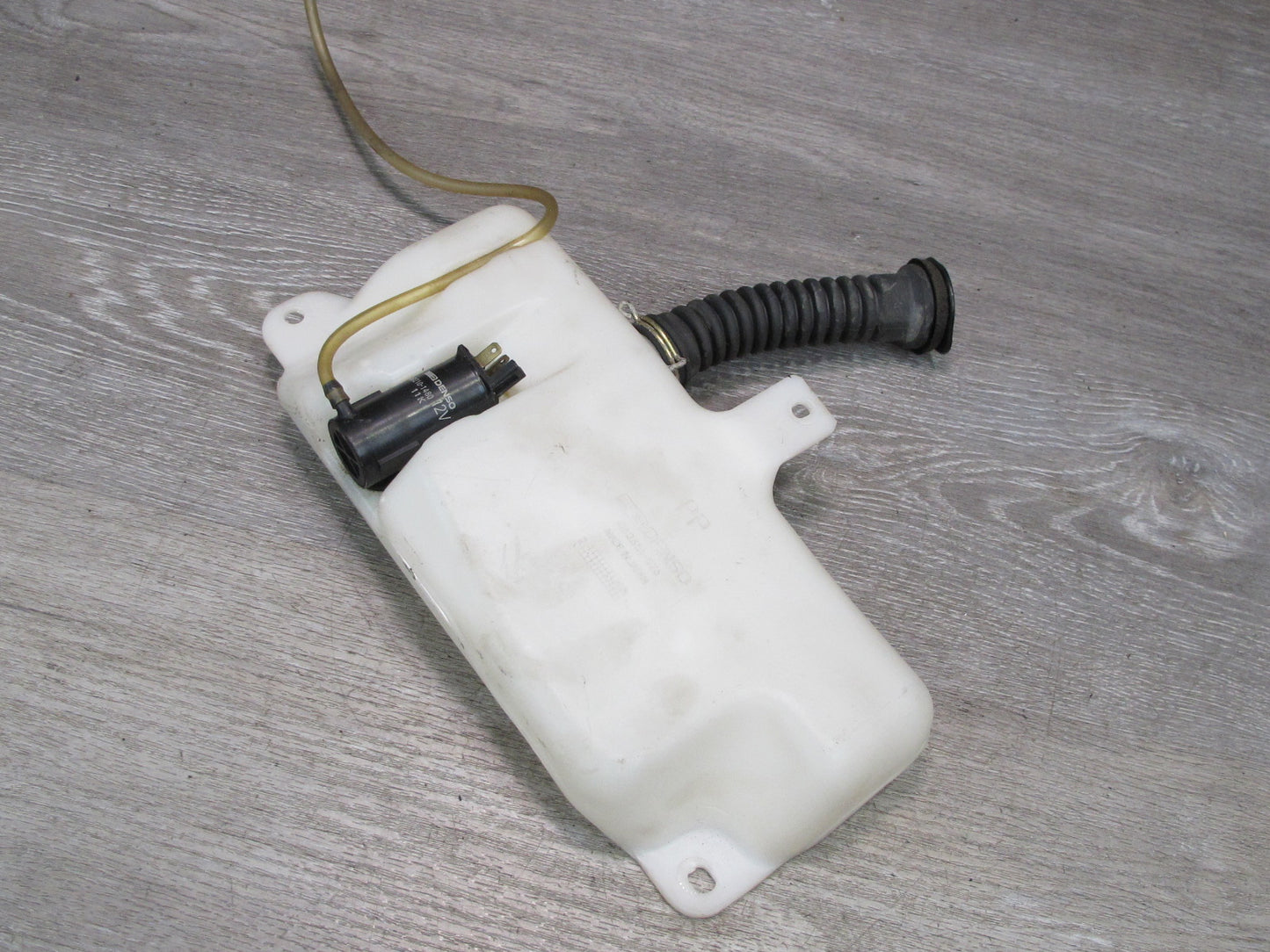 91-99 Mitsubishi 3000GT Rear Windshield Washer Fluid Reservoir w Pump OEM