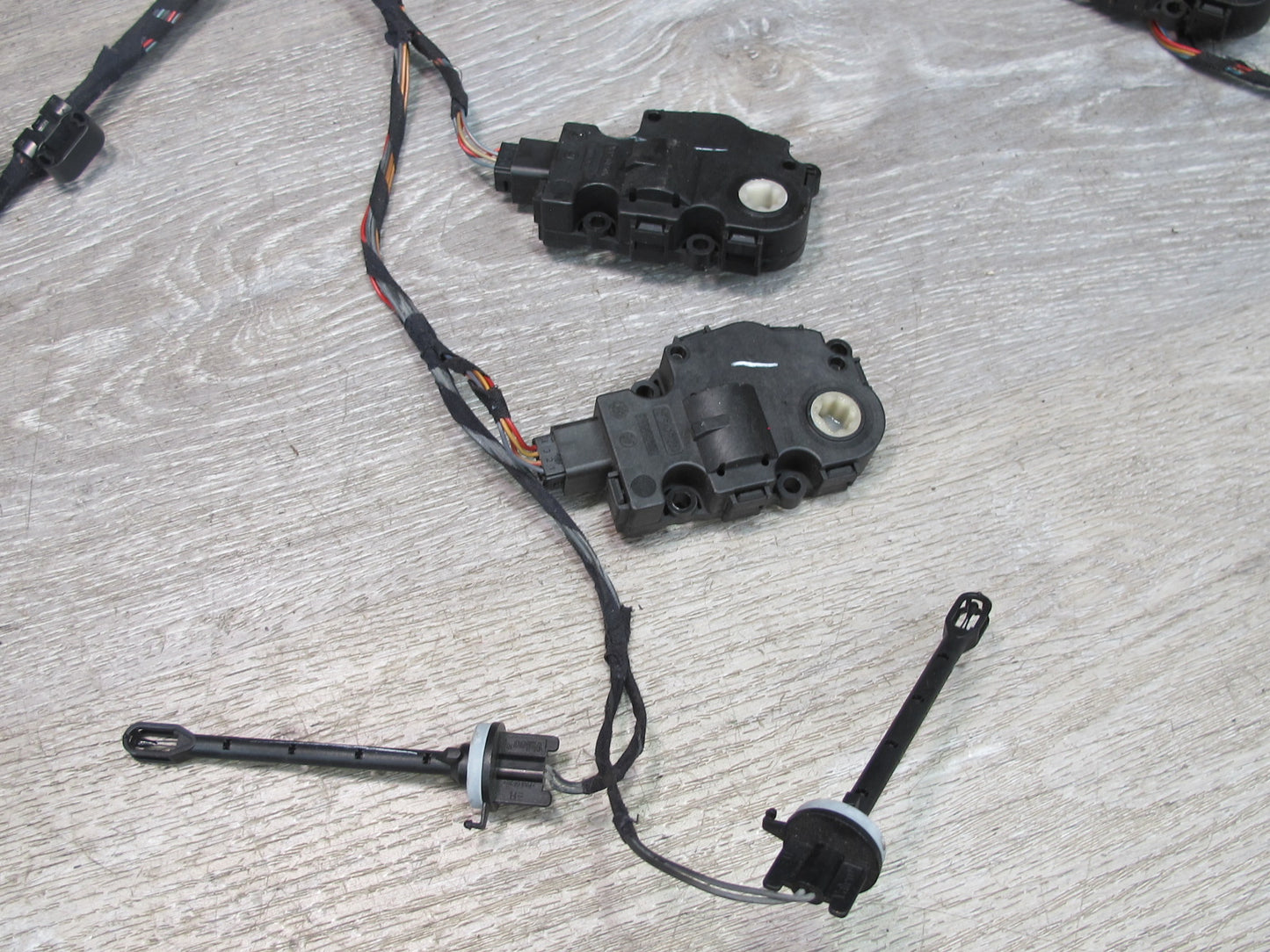 2008-2014 BMW E71 E72 X6 A/C Heater Flap Door Actuator Motor Wiring Set