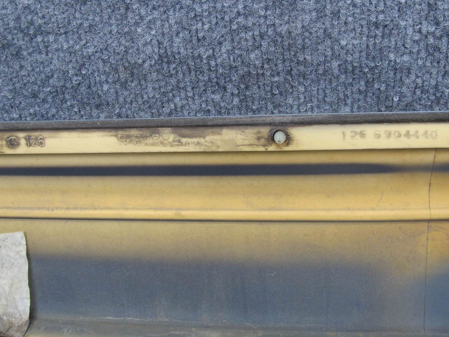 86-91 Mercedes W126 Front & Rear Fender Door Quarter Trim Molding Set OEM