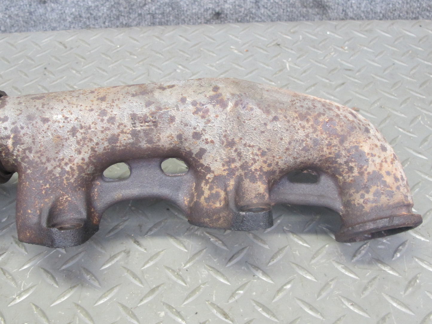 86-91 Mercedes W126 Left Exhaust Manifold 1171423702 OEM