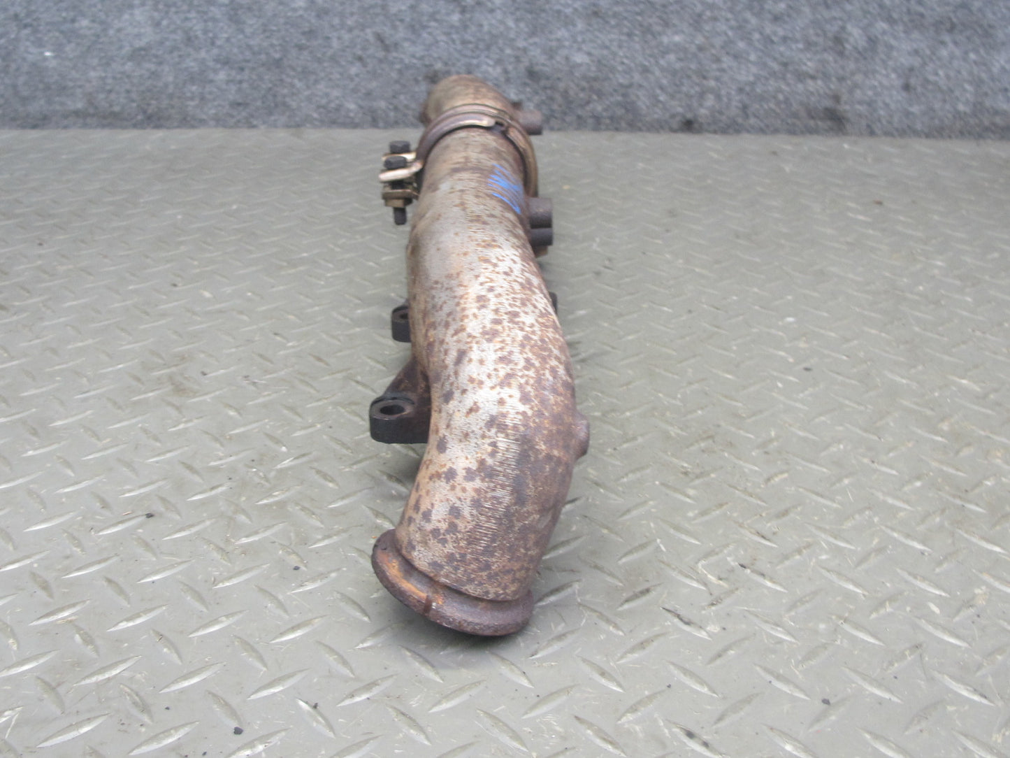 86-91 Mercedes W126 Left Exhaust Manifold 1171423702 OEM