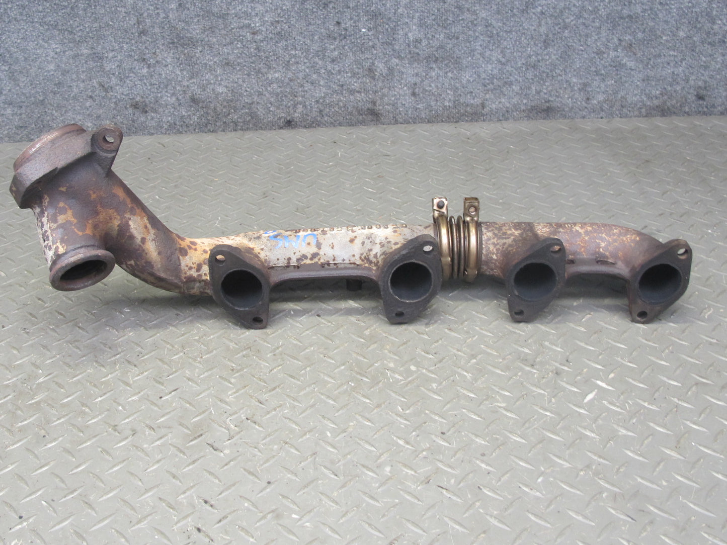 86-91 Mercedes W126 Right Exhaust Manifold 1171423802 OEM
