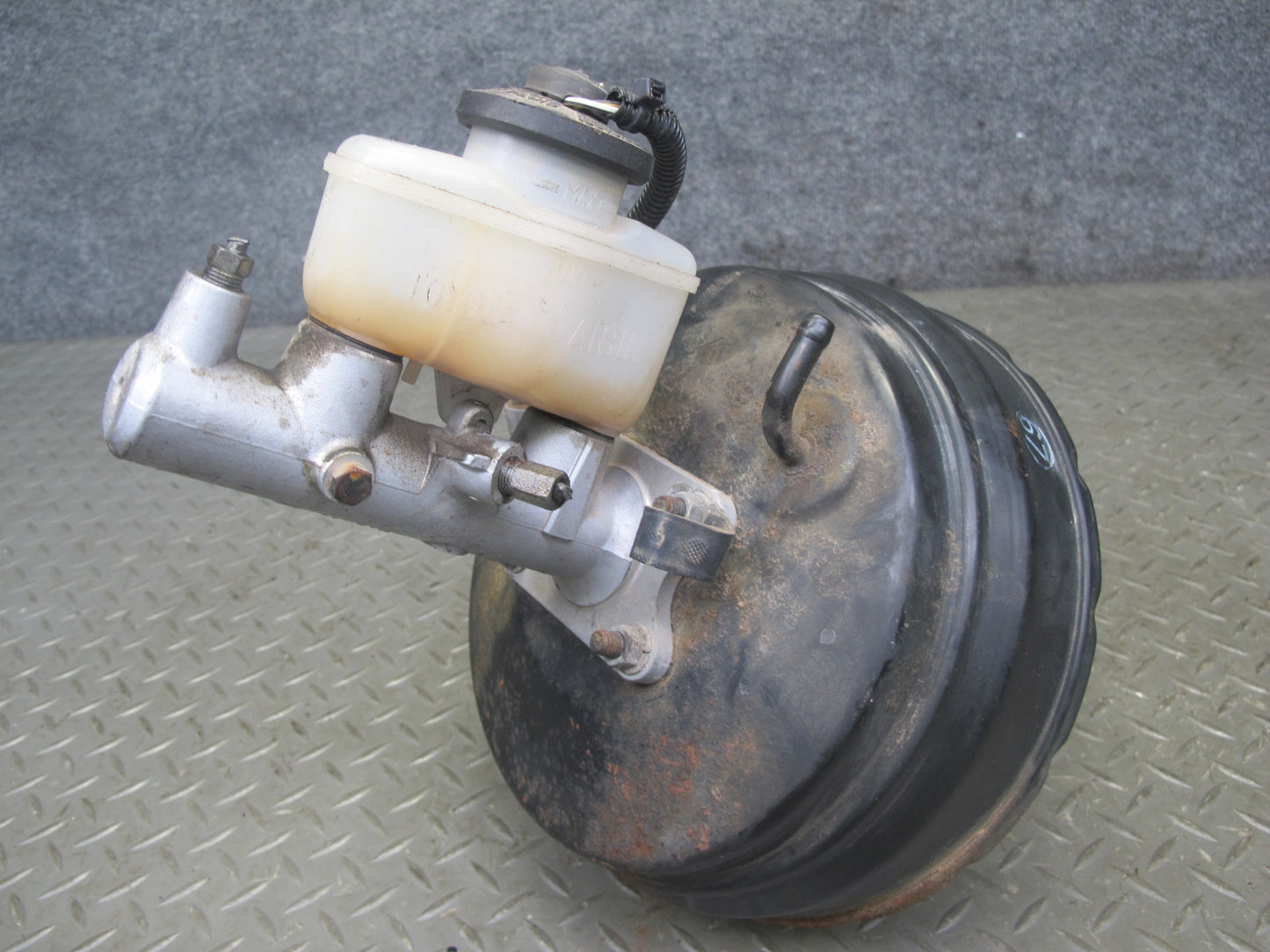 86-88 Toyota Supra MA70L Brake Master Cylinder Booster Fluid Reservoir OEM