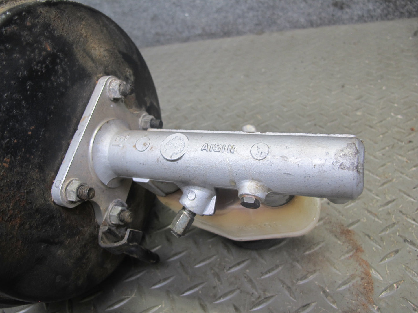 86-88 Toyota Supra MA70L Brake Master Cylinder Booster Fluid Reservoir OEM