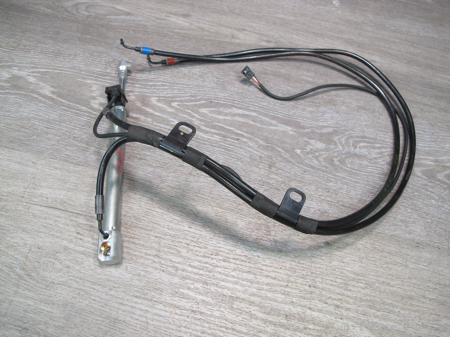 07-13 Mercedes W221 S-class Rear Trunk Lid Lift Hydraulic Cylinder OEM