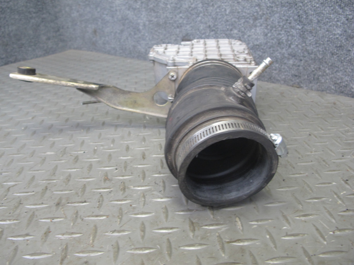 86-92 Toyota Supra MK3 7MGE NON Turbo Mass Air Flow MAF Sensor w Duct Pipe OEM