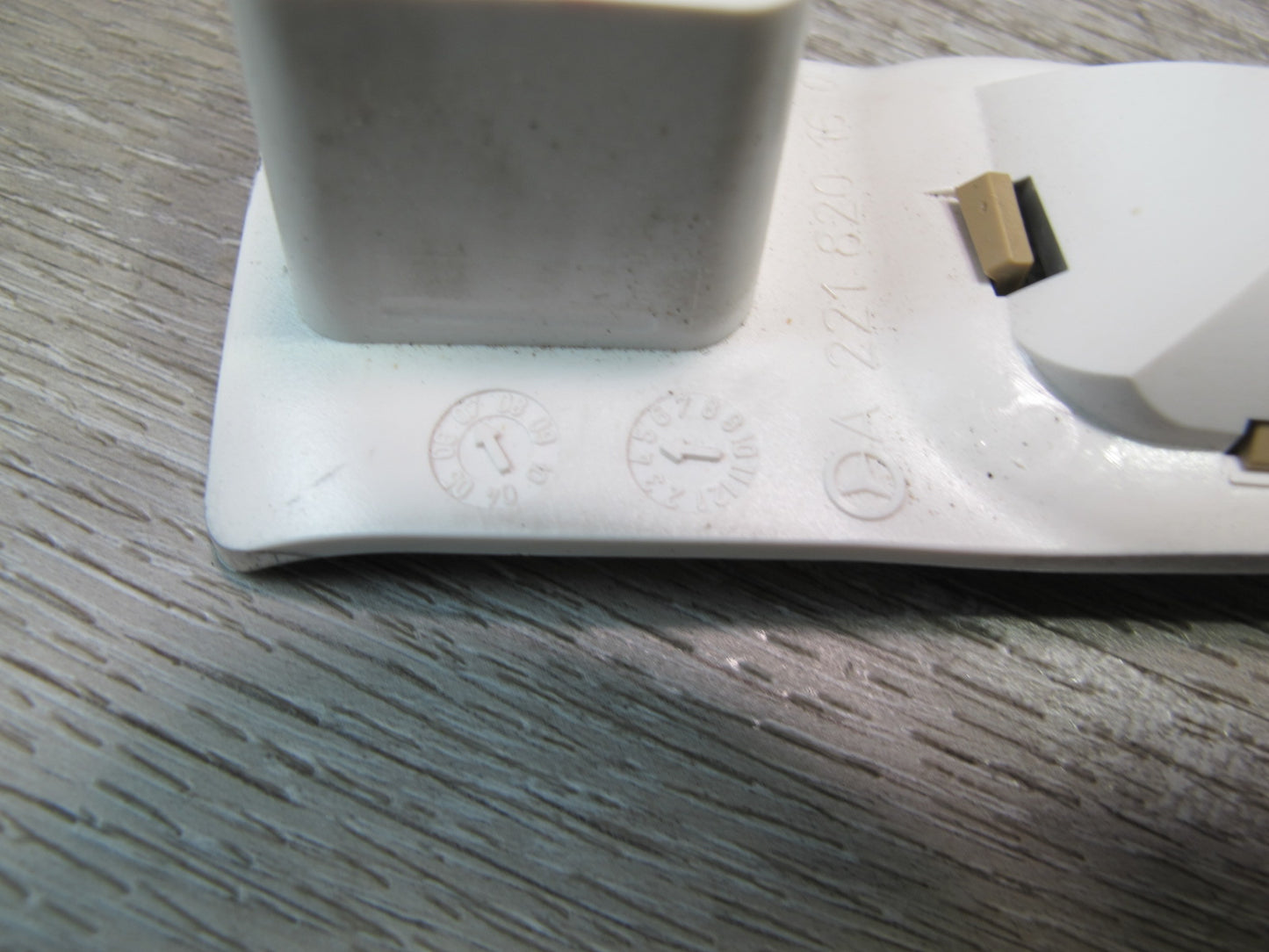 07-13 Mercedes W221 S-class Rear Right Overhead Reading Interior Light Lamp OEM