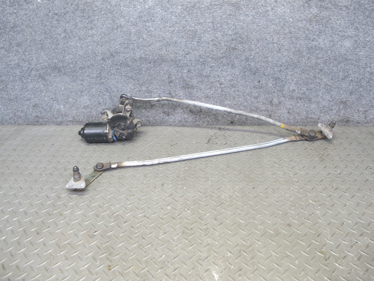 86-92 Toyota Supra MA71 Front Wiper Transmission Linkage w Motor OEM