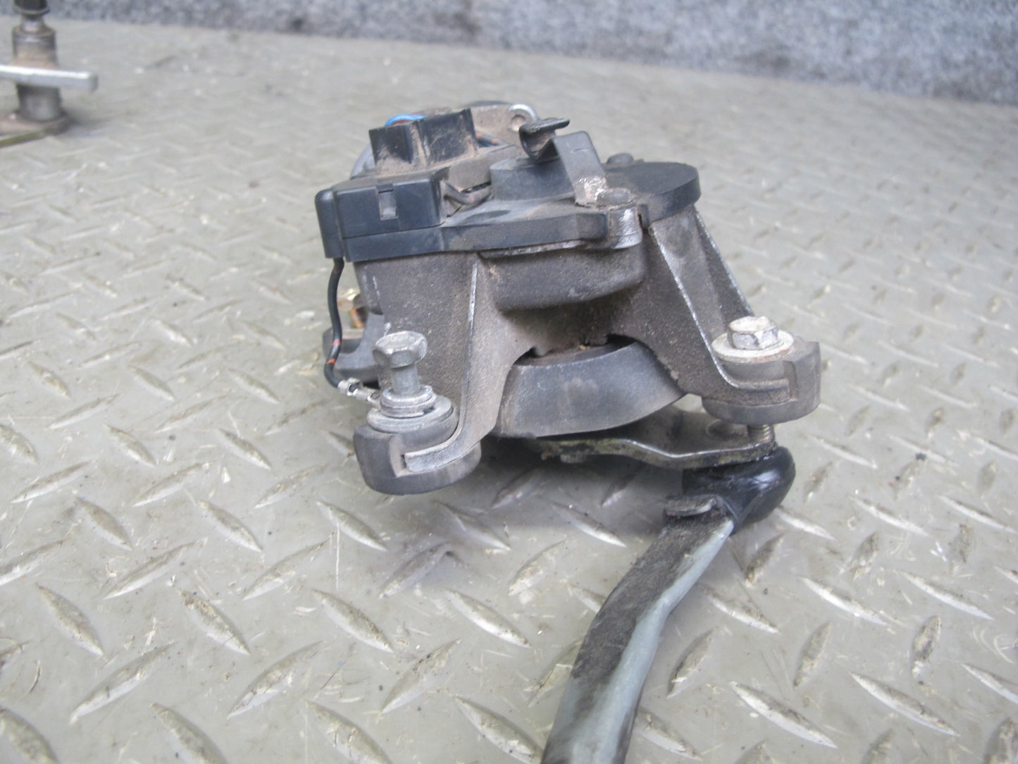 86-92 Toyota Supra MA71 Front Wiper Transmission Linkage w Motor OEM