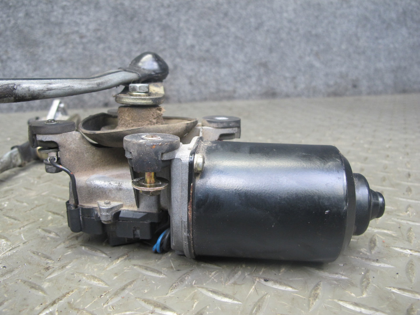 86-92 Toyota Supra MA71 Front Wiper Transmission Linkage w Motor OEM