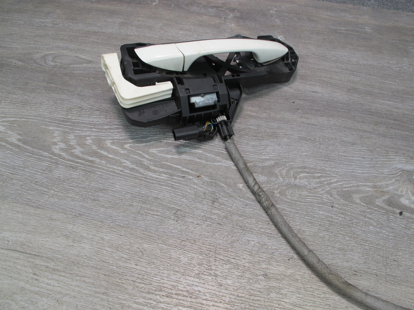 07-13 Mercedes W221 S-class Front Right Door Exterior Handle w Keyless Entry OEM