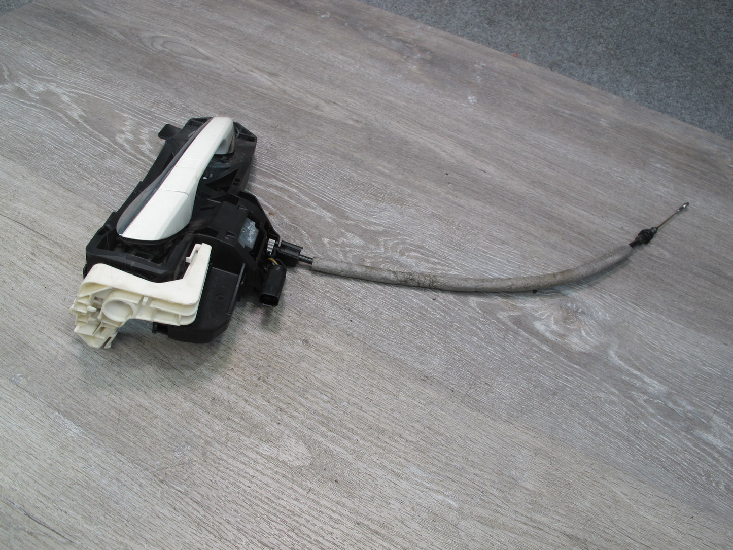 07-13 Mercedes W221 S-class Front Right Door Exterior Handle w Keyless Entry OEM