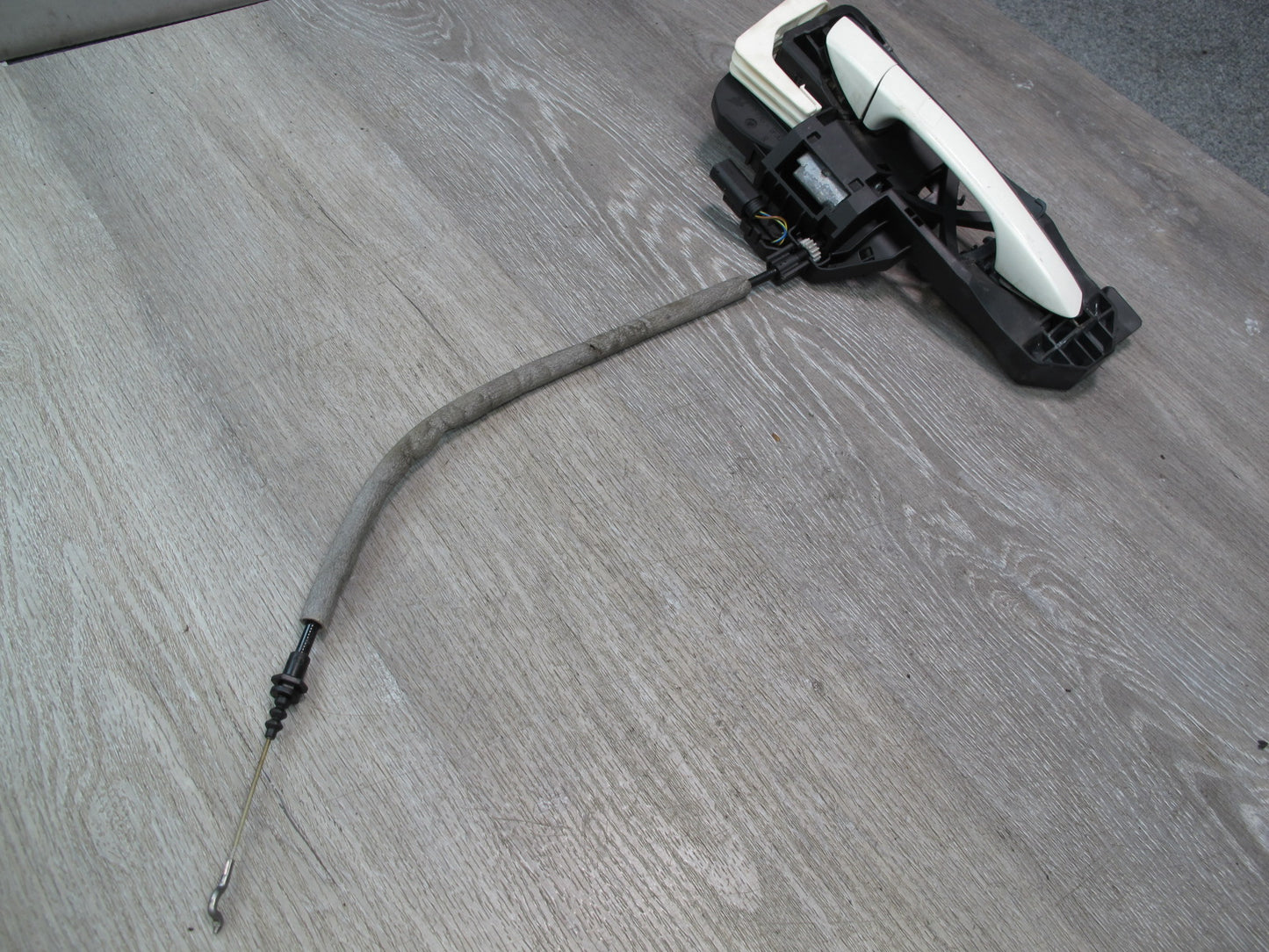07-13 Mercedes W221 S-class Front Right Door Exterior Handle w Keyless Entry OEM