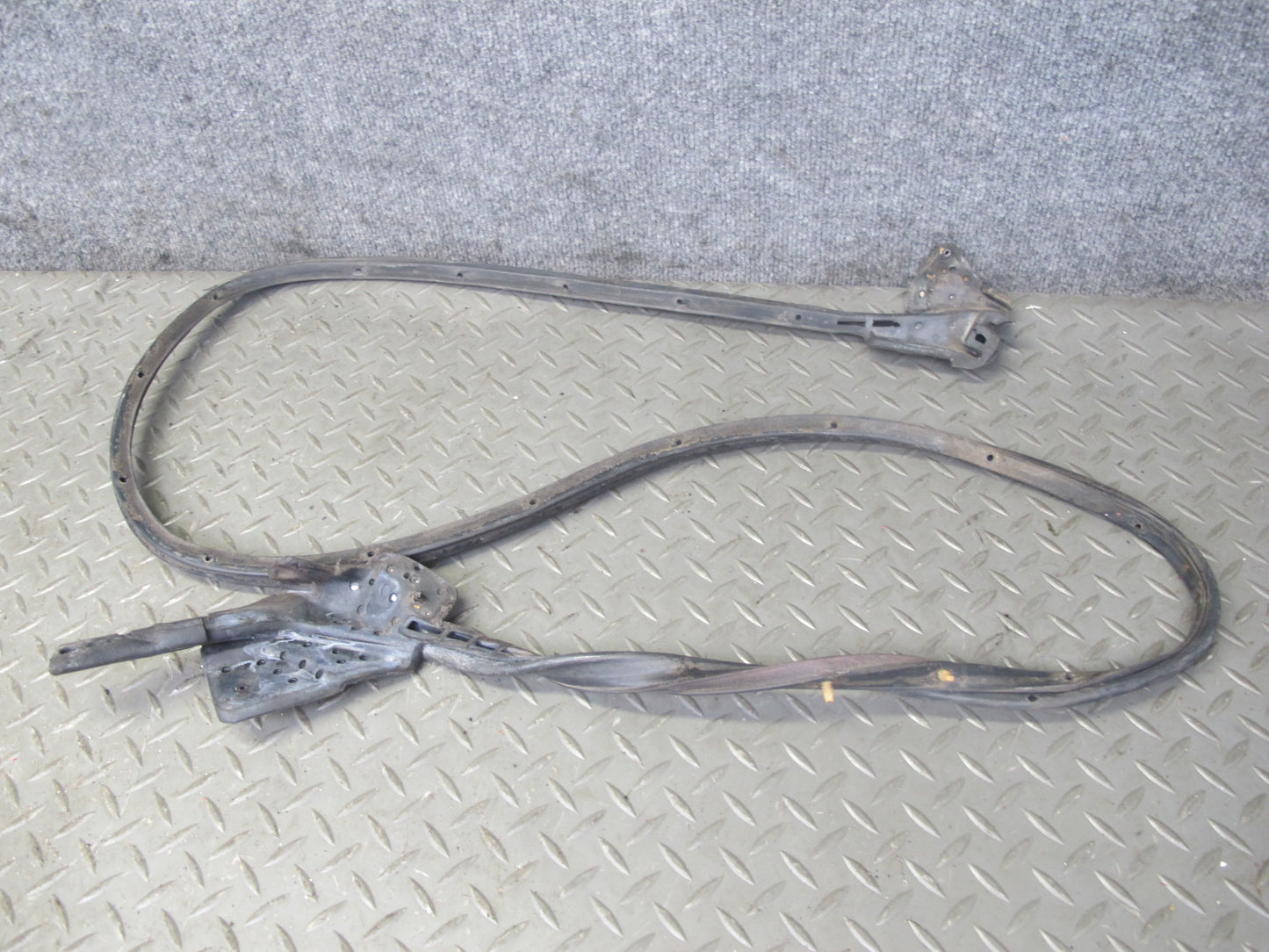 85-89 Toyota MR2 Front Right Passenger Door Weatherstrip Rubber Seal Set OEM