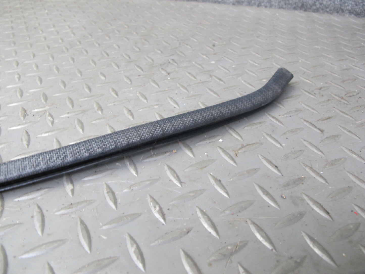 85-89 Toyota MR2 Front Right Passenger Door Weatherstrip Rubber Seal Set OEM