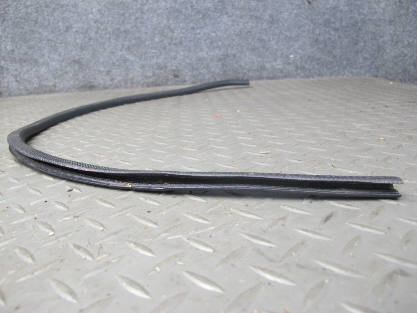 85-89 Toyota MR2 Front Right Passenger Door Weatherstrip Rubber Seal Set OEM